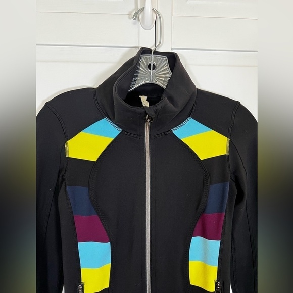 Lululemon | Nice | Asana Jacket | Black / Pow Stripe Split Pea | Thumb Holes | 2 - Picture 5 of 9
